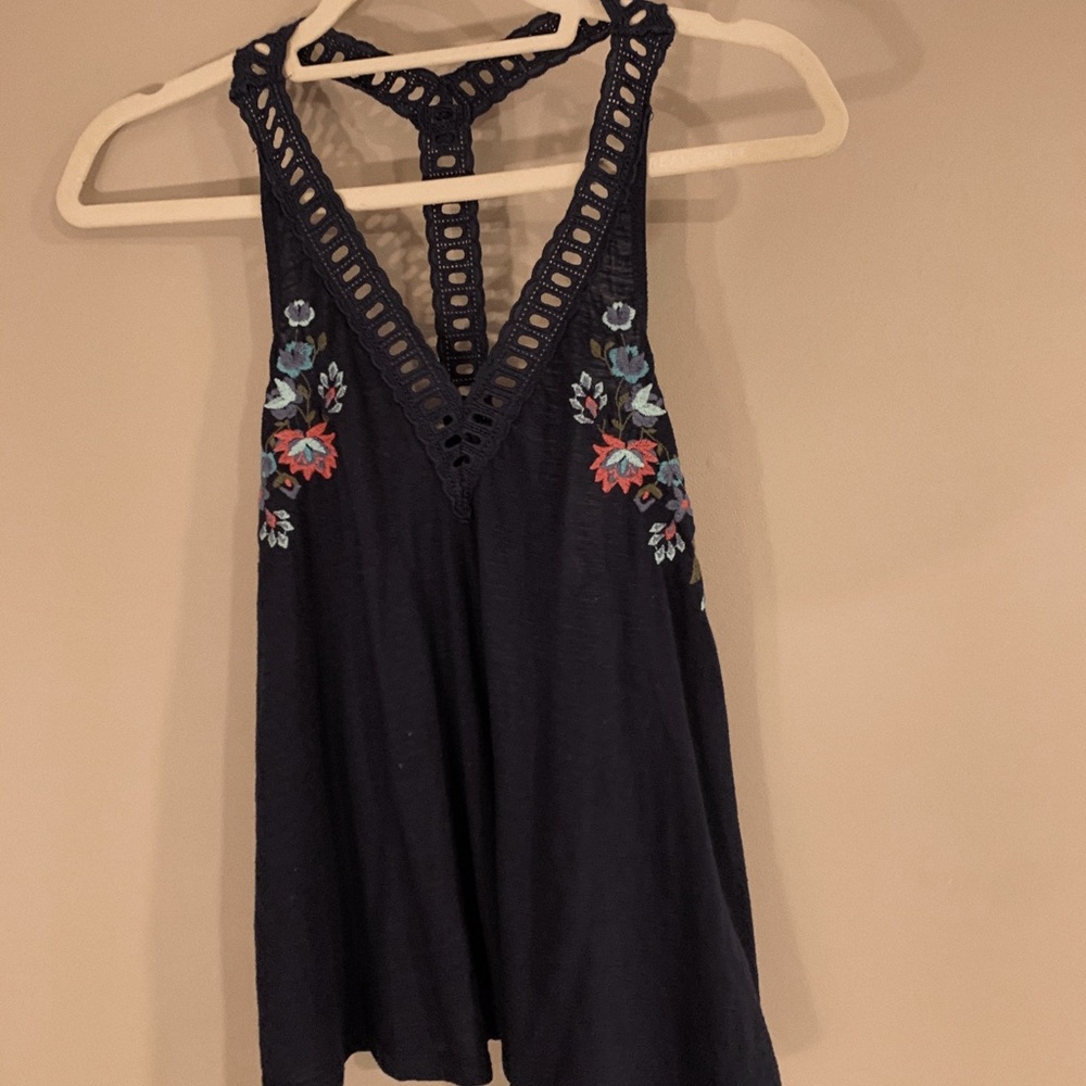 gorgeous flowy tank!